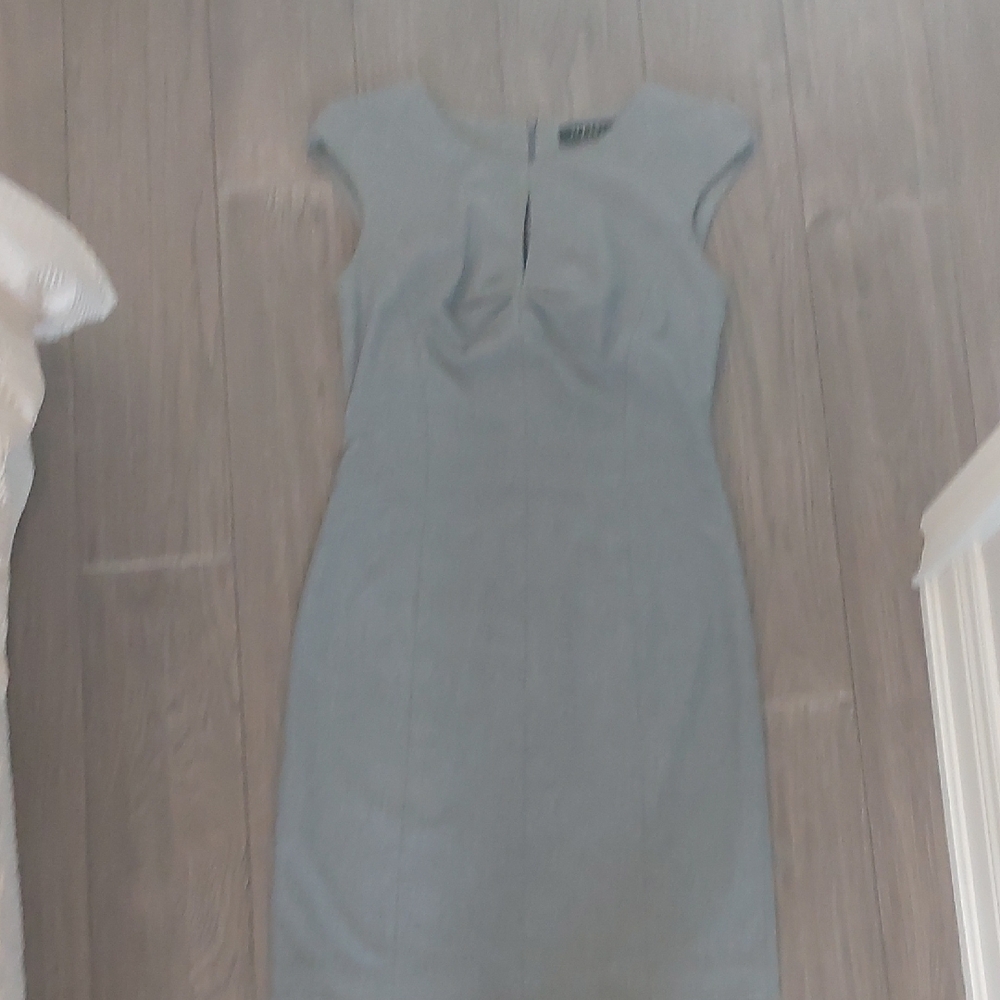 Elegant Gray Sleeveless Dress